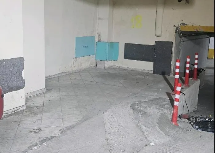 Blu Suite-parking 