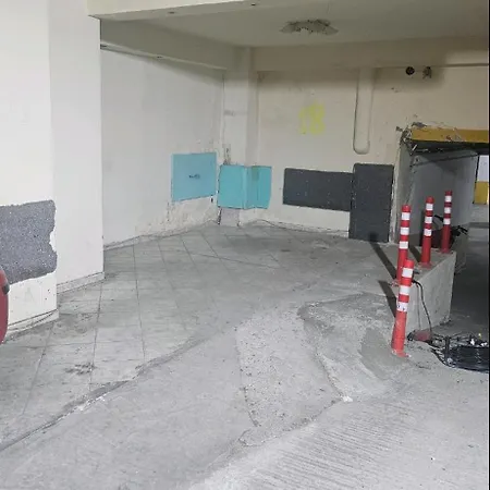 Blu Suite-parking 